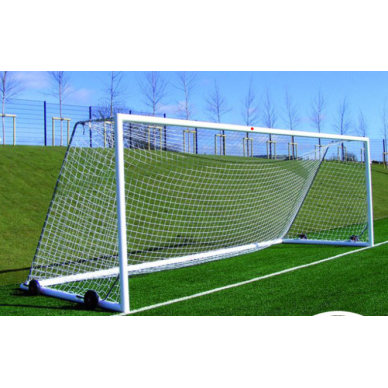 Pastatomi aliumininiai futbolo vartai 5x2m (su ratukais ir tinklu) Pastatomi aliumininiai futbolo vartai 5x2m (su ratukais ir tinklu)