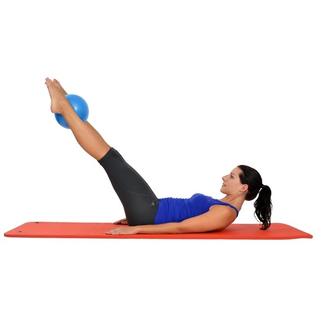 Pilates kamuolys Soft Over ball 21-23cm mėlynas 4 Pilates kamuolys Soft Over ball 21-23cm mėlynas 4